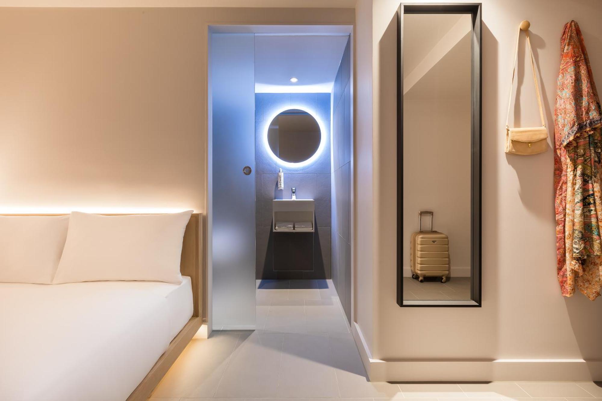 Cocoon 2,1649176625:JPEG